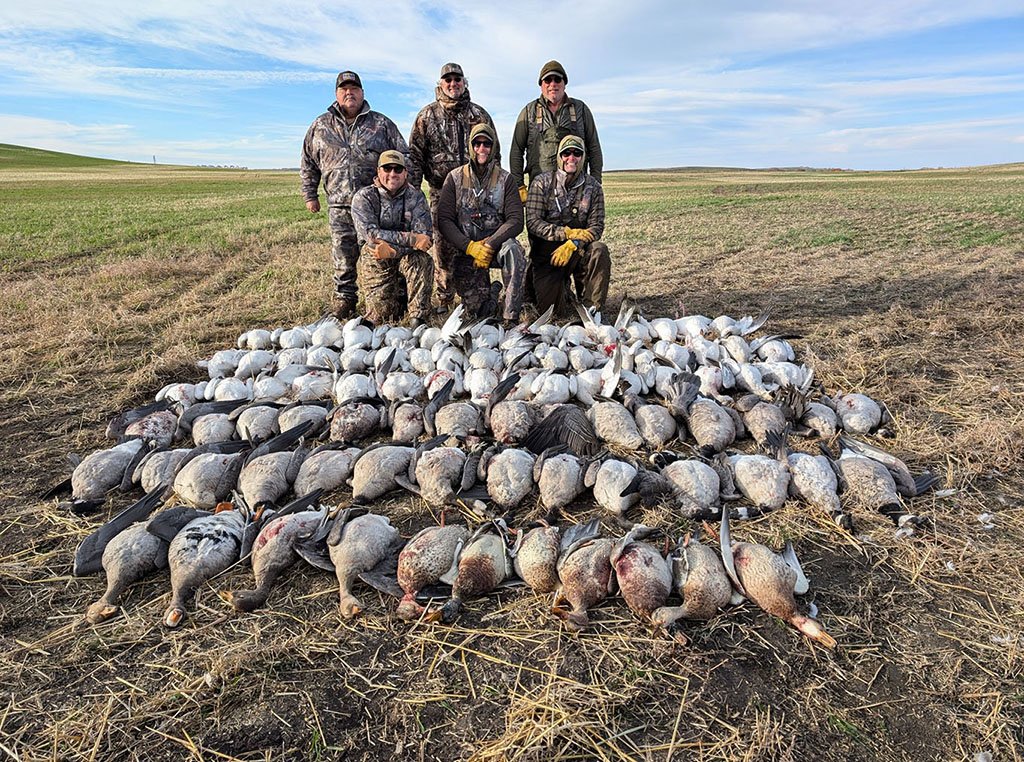 Canada Guided waterfowl hunt group photo