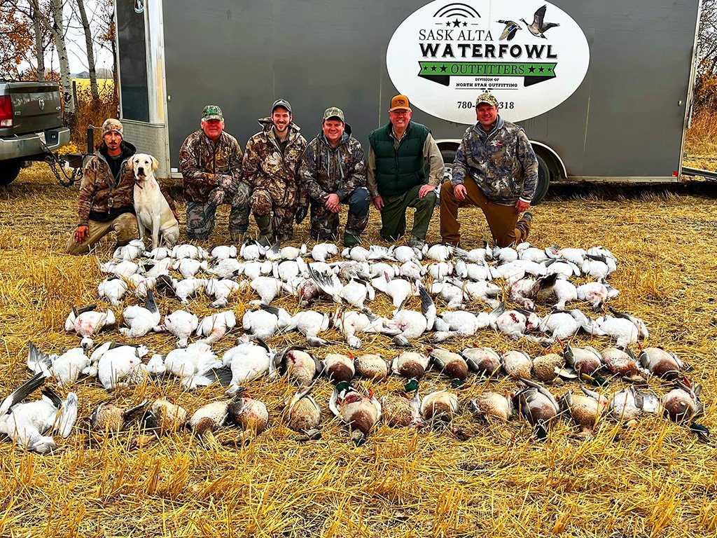 Waterfowl hunting Alberta Canada for Canada Geese & Ducks